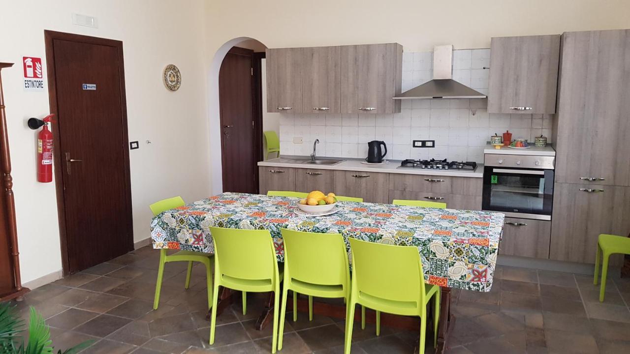Casa Vacanze Villa Tropia Camastra Luaran gambar