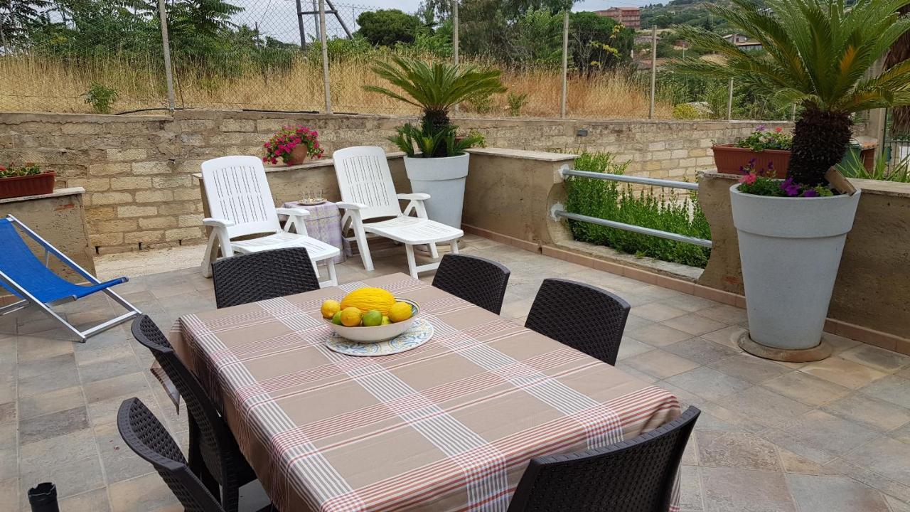 Casa Vacanze Villa Tropia Camastra Luaran gambar